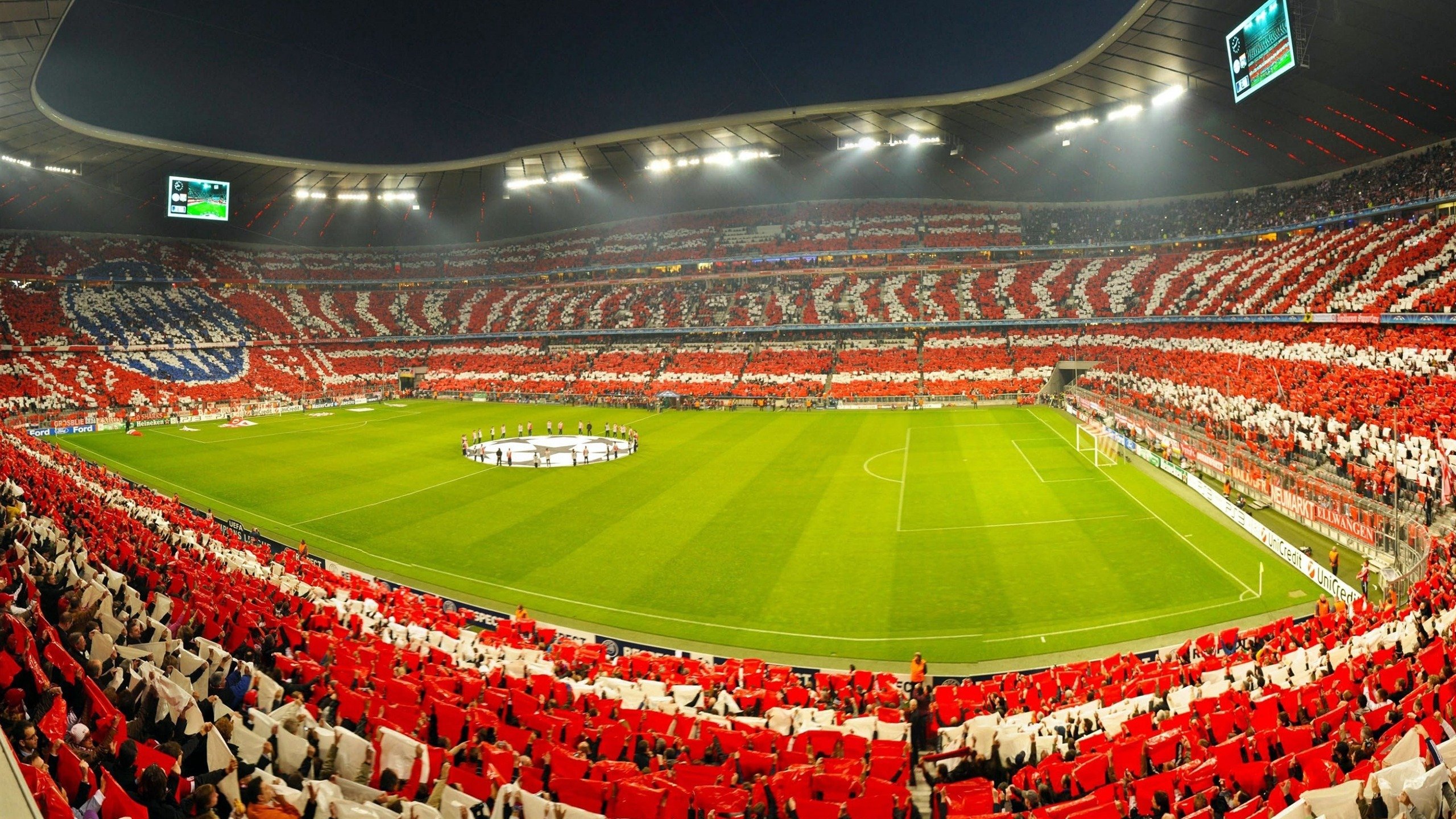 “德甲激烈交锋：龙争虎斗，冠军悬念持续”，德甲争四